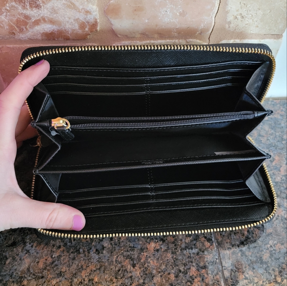 COACH Vintage Full Size Black Wallet Gold Trim - Picture 4 of 4